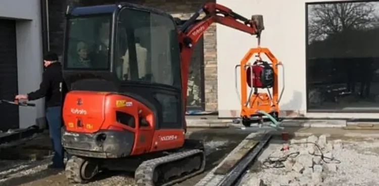 Montaż płyt wielkoformatowych ze STRABAG
