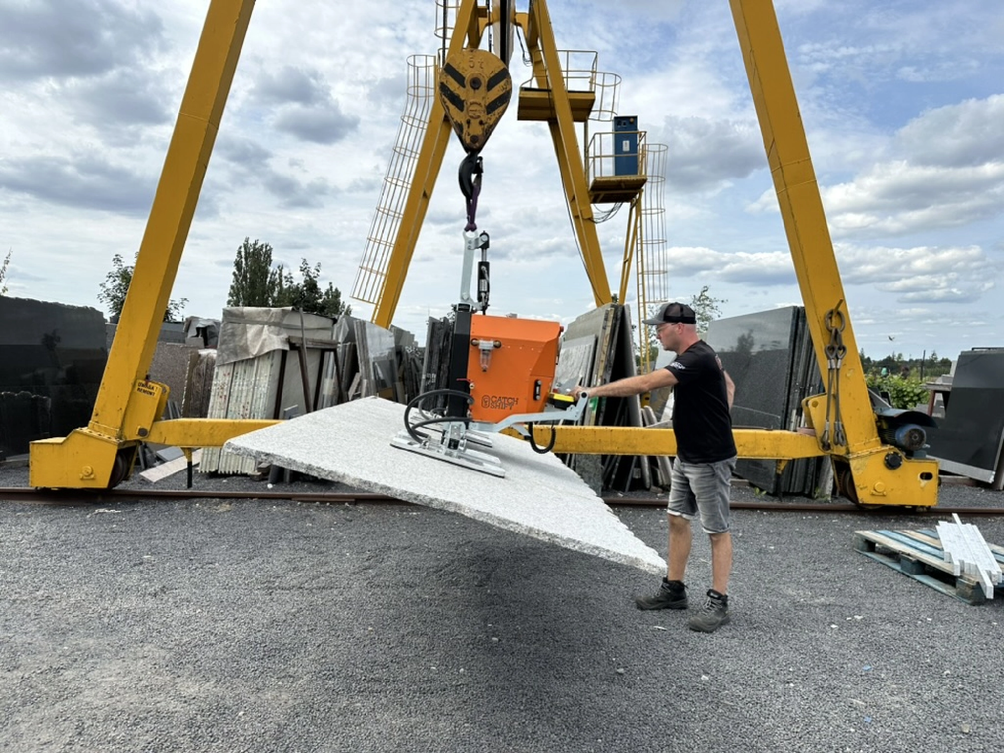 Chwytak próżniowy OCTOPOD 800 do kamienia – udźwig do 800 kg