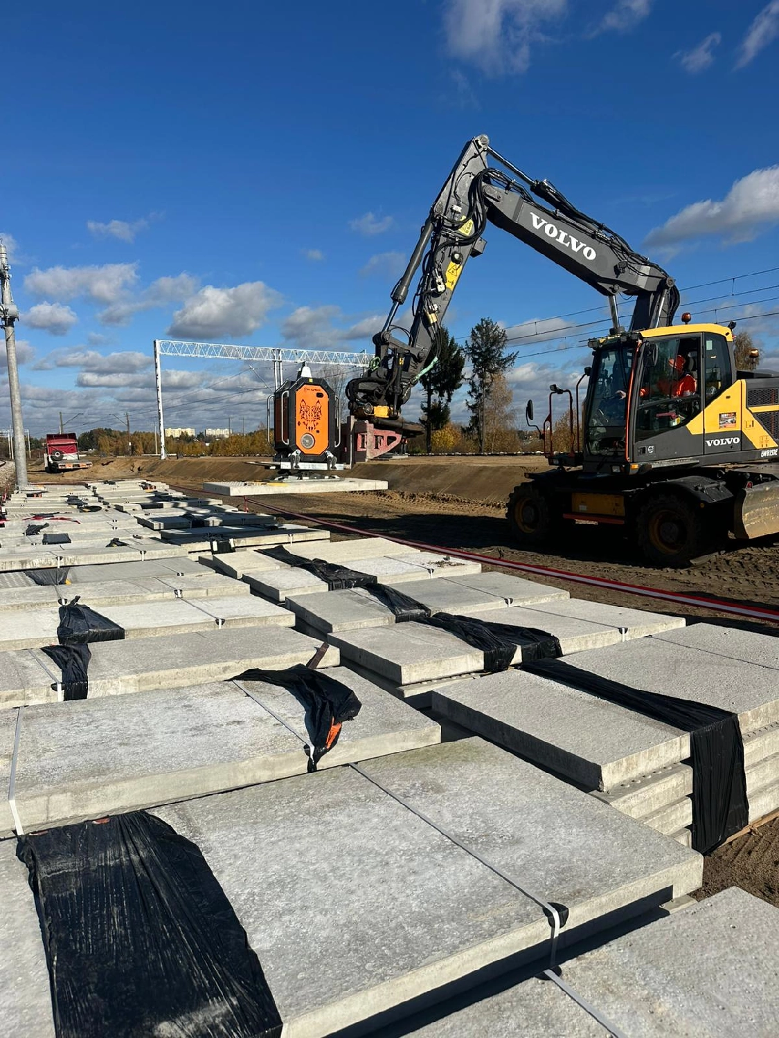 WOLF4000, E-WOLF 4000, WOLF HYDRAULIC 4000 Chwytak próżniowy do elementów o masie do 4 ton
