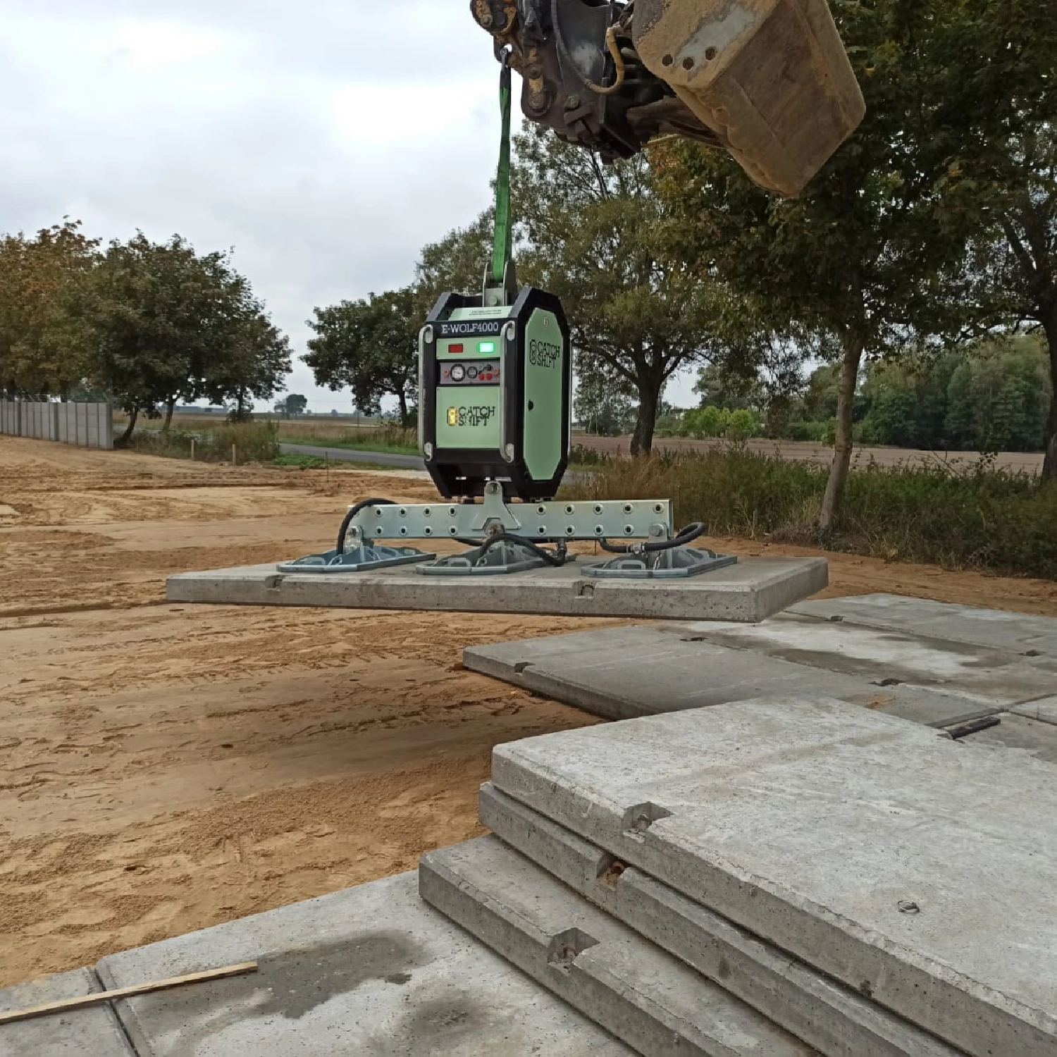WOLF4000, E-WOLF 4000, WOLF HYDRAULIC 4000 Chwytak próżniowy do elementów o masie do 4 ton